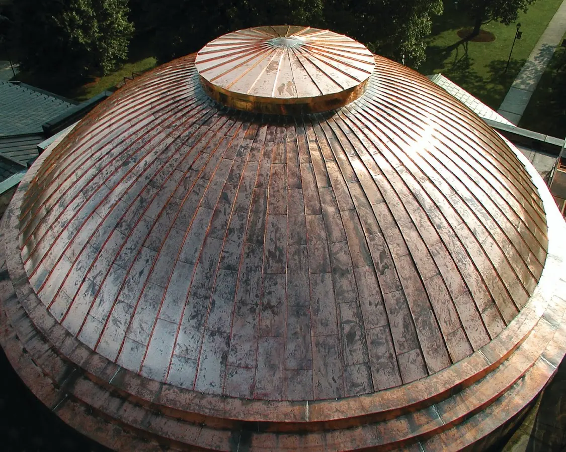 Craftsman Roofing crew installing a new roof in Wilsonville